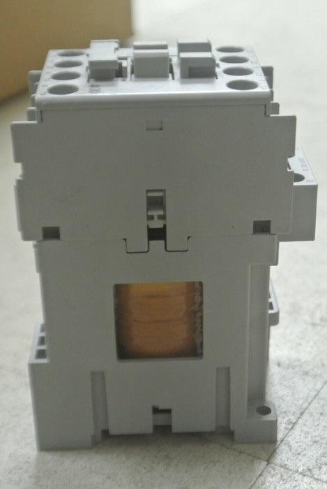 Allen-Bradley 100-C12D*400 Contactor/3-Phase IEC Rated Contactor