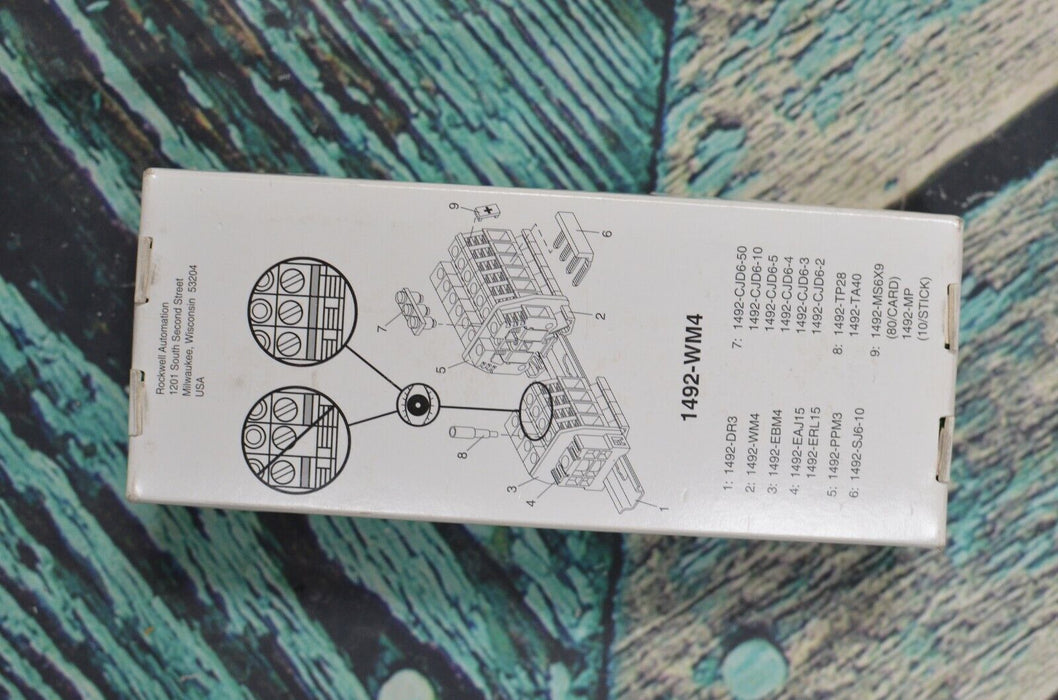 NEW Box of 50 Allen Bradley 1492-WM4-G Terminal Blocks Series A (1492WM4G)