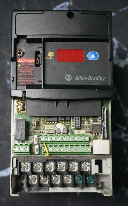 Allen-Bradley 22D-D4P0N104 PowerFlex 40P Drive 2HP Series A Tested FRN:2.01