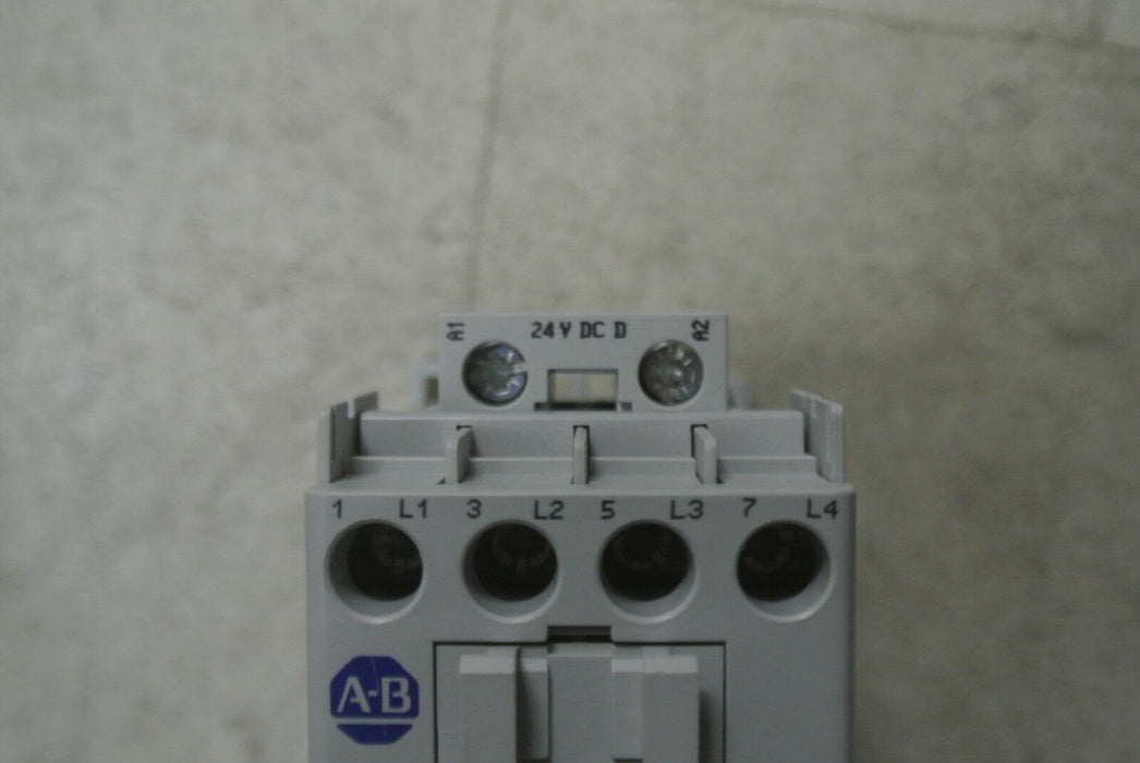 Allen-Bradley 100-C12D*400 Contactor/3-Phase IEC Rated Contactor