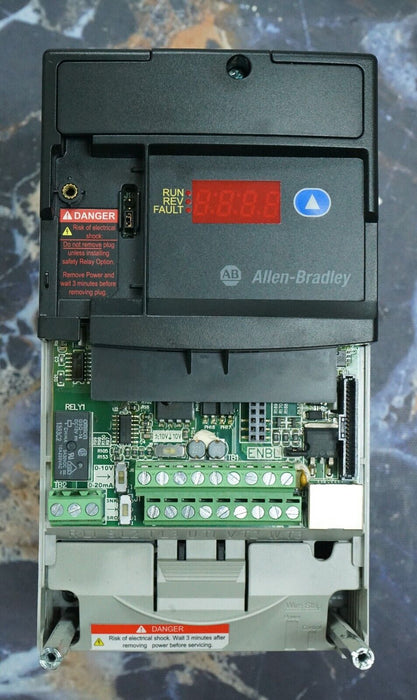 Allen-Bradley 22D-D2P3N104 PowerFlex40P FRN:2.01 Series A Tested QTY up to 7