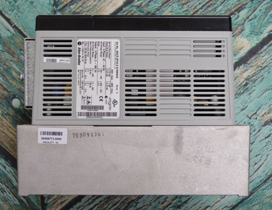 Allen-Bradley 20AD2P1A0AYNNNC0/A PowerFlex 70 1 HP 480 VAC Drive FRN:5.001