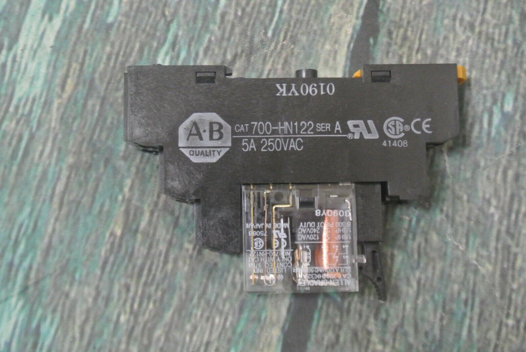 Allen-Bradley 700-HN122 Socket 8-Blade With 700-HK32A 8-Pin Relay