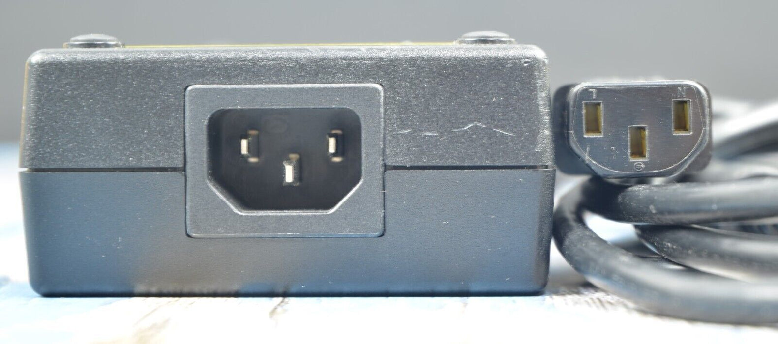 Lite-On Technology Corporation Model PA-1181-02 AC Adapter (100-240V/2.25A)