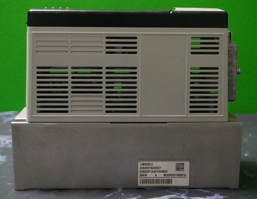 Allen-Bradley PowerFlex 70 1 HP 20AD2P1A0AYNNNC0 480 VAC FRN 3.003 Tested Good