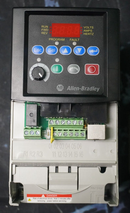 Zero Run Hours Allen-Bradley PowerFlex 4 22A-D6P0N104 3HP FRN:6.01 Series A