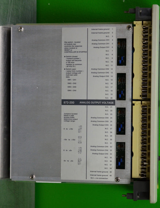 NEW AEG Modicon AS-B872-200 Analog Output Module