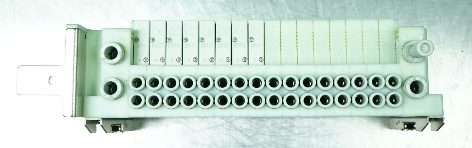 SMC 16 Position Valve Block Assembly with 8 SY3200-5UI-NA Valves