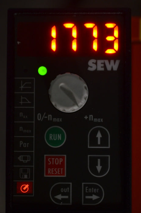 SEW EuroDrive MOVITRAC MC07B0008-5A3-4-00