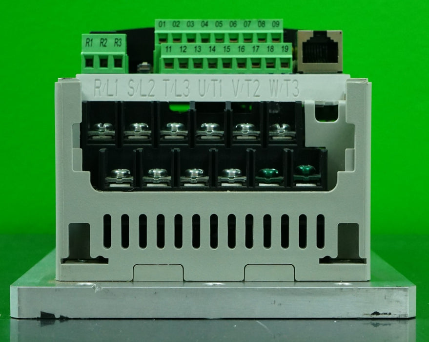 Allen-Bradley 22B-D1P4H204 PowerFlex 40 0.5HP Ser. A FRN: 6.02 Tested (No Cover)