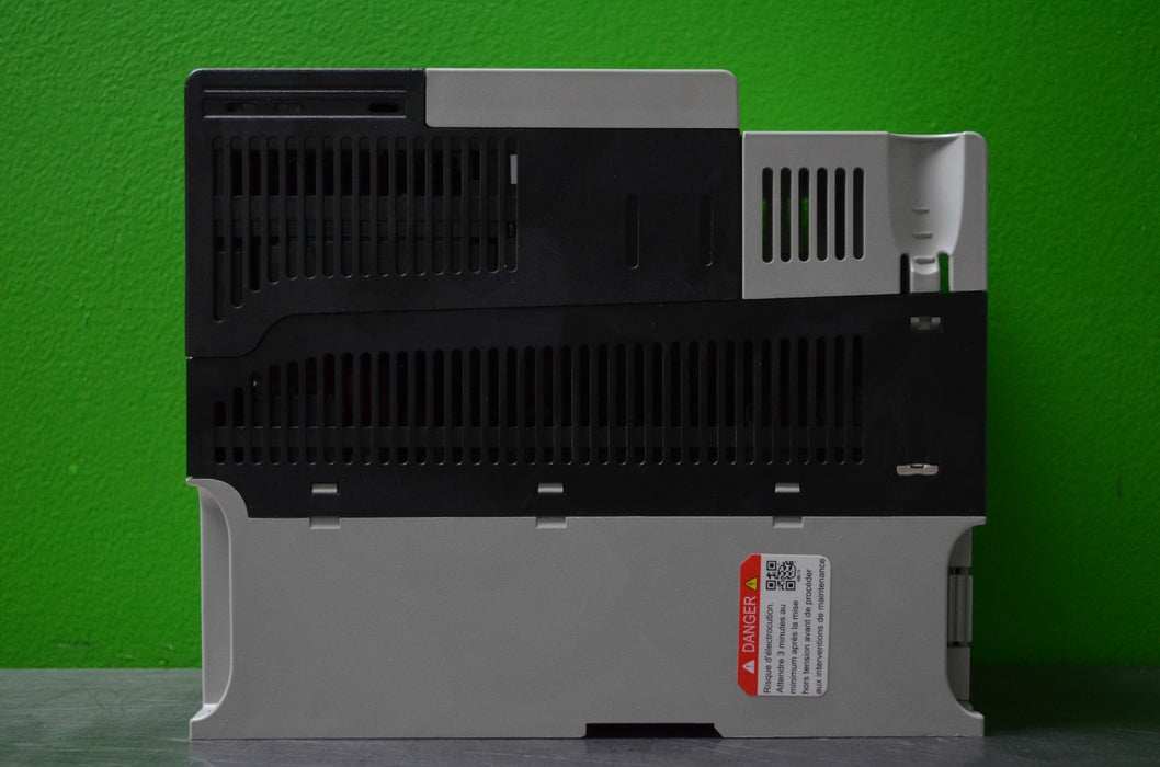 Low Hours Allen-Bradley 20BD013N104 PowerFlex 525 7.5HP Series A FRN: 5.001 480V