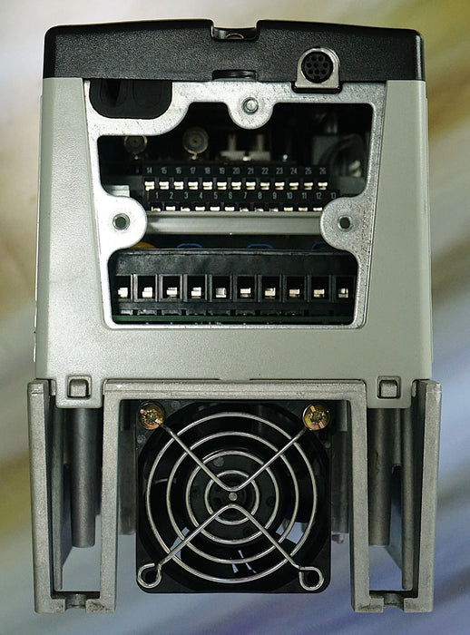 Allen-Bradley 20AE1P7A3AYNNCNN PowerFlex 70 1.0 HP 600 VAC General Purpose Drive