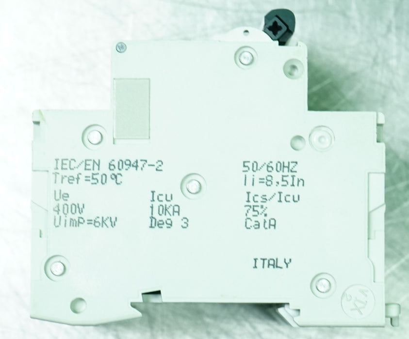 Merlin Gerin multi 9 C60N C32 400V