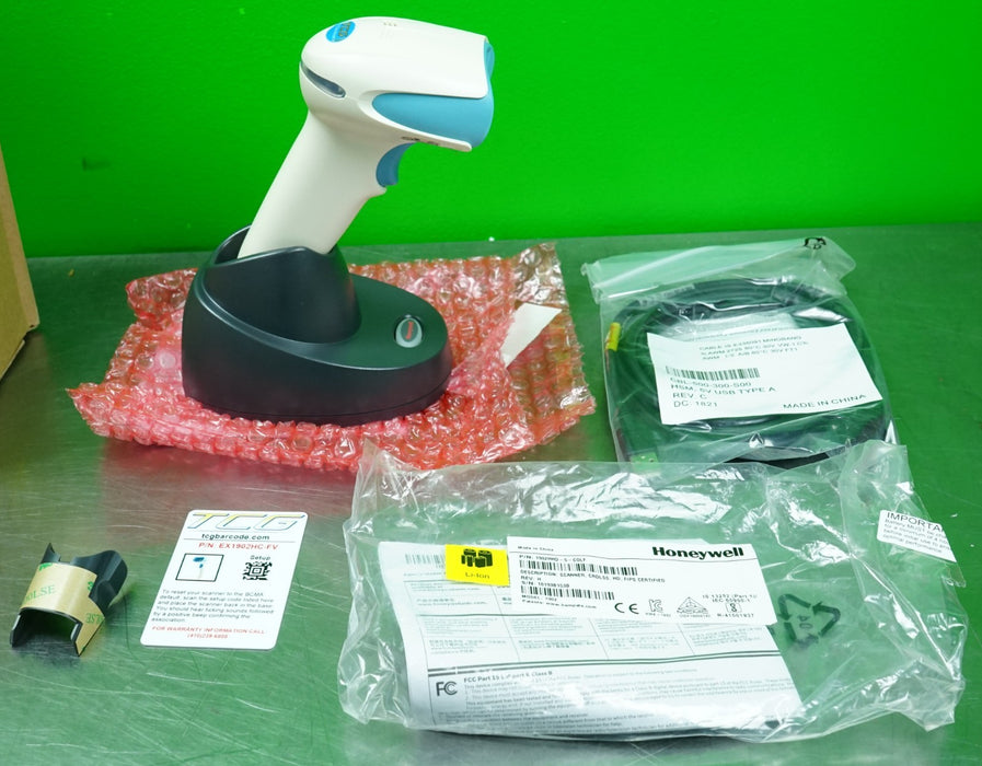 Honeywell TCG 1902HHD-5-COLF 1902 Wireless Scanner w/ Charging Dock