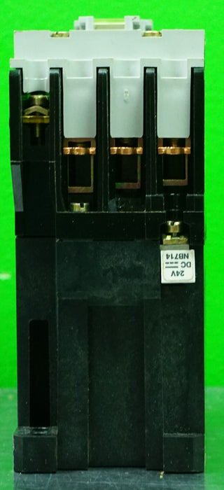 New ALLEN BRADLEY CONTACTOR 100-A30N Z243
