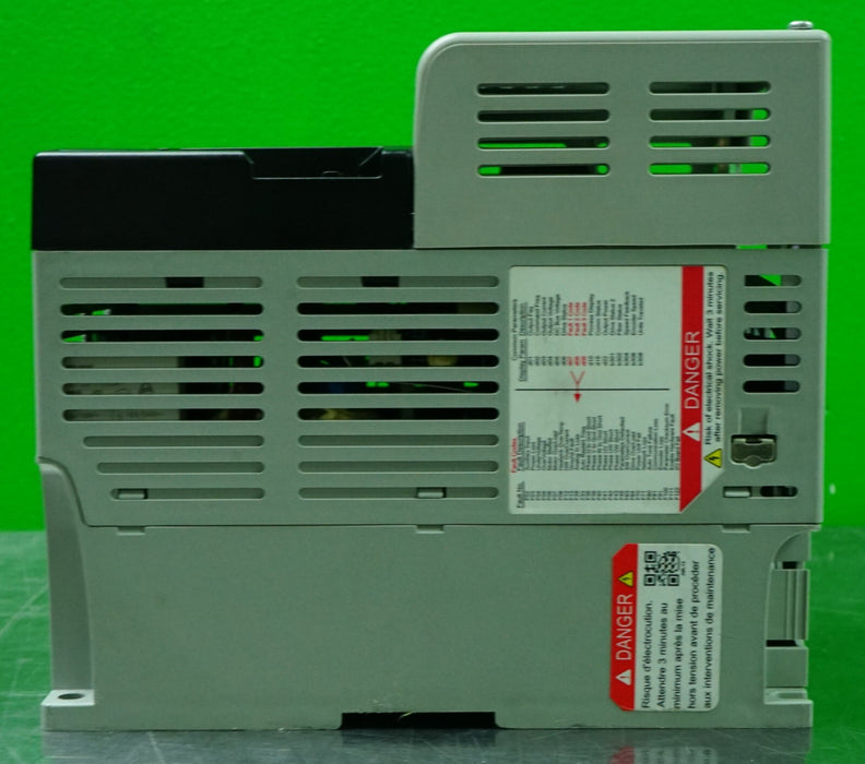 Low Hours Allen-Bradley Powerflex 40P 22D-D1P4N104 1/2HP Tested Good FRN:3.01*