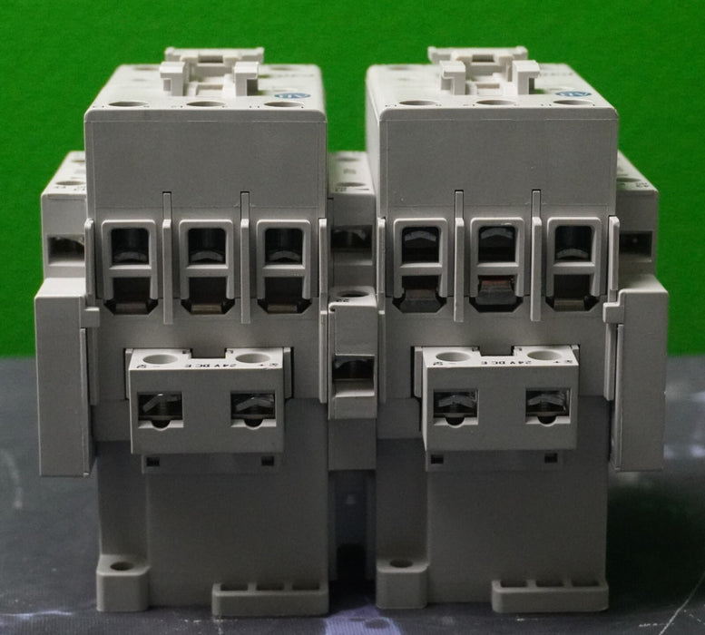 Allen-Bradley 104-C30UEJ22 Ser. C 30A Reversing Contactor 24VDC Coil