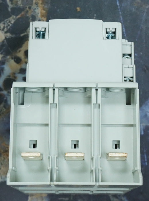 Allen Bradley 100-E146KD11 Ser. B MCS-E Contactor AC3 Duty 100-250V AC/DC Coil
