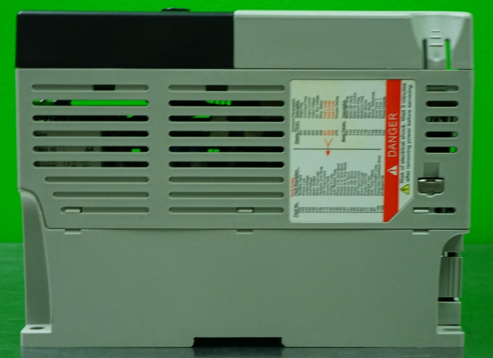 Allen-Bradley 22B-D1P4N104 PowerFlex 40 1/2HP Series A Tested Good FRN:6.01*