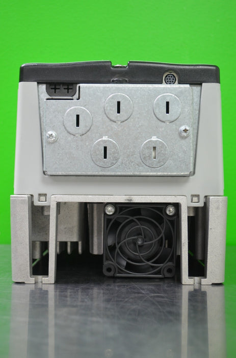 New Allen-Bradley 20AD5P0A0AYNANC0  PowerFlex 70 3HP Series A FRN:5.001