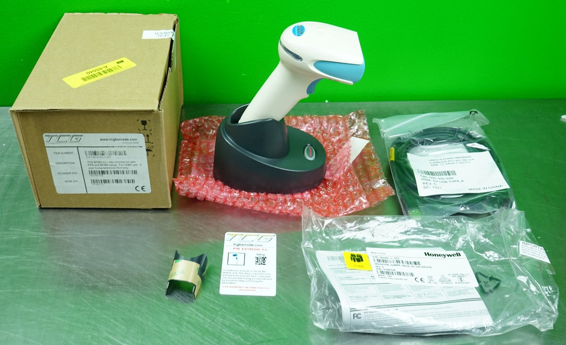 Honeywell TCG 1902HHD-5-COLF 1902 Wireless Scanner w/ Charging Dock