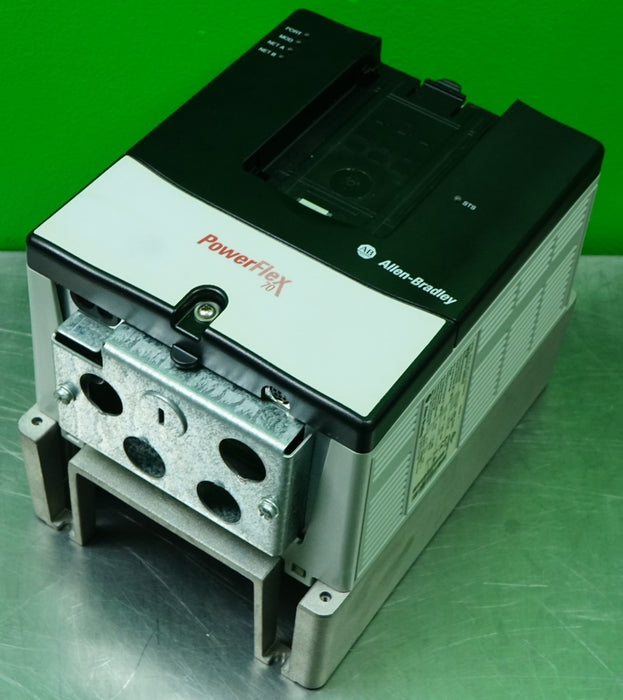 Allen Bradley Powerflex 70 1 HP 20AC2P1A0AYNANC0 Tested  Good FRN: 5.001