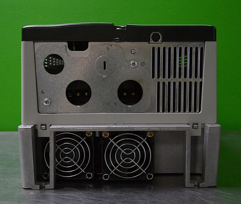 Allen-Bradley 20AD027A0AYNANNN PowerFlex 70 20 HP Series A FRN:2.007 Tested Good