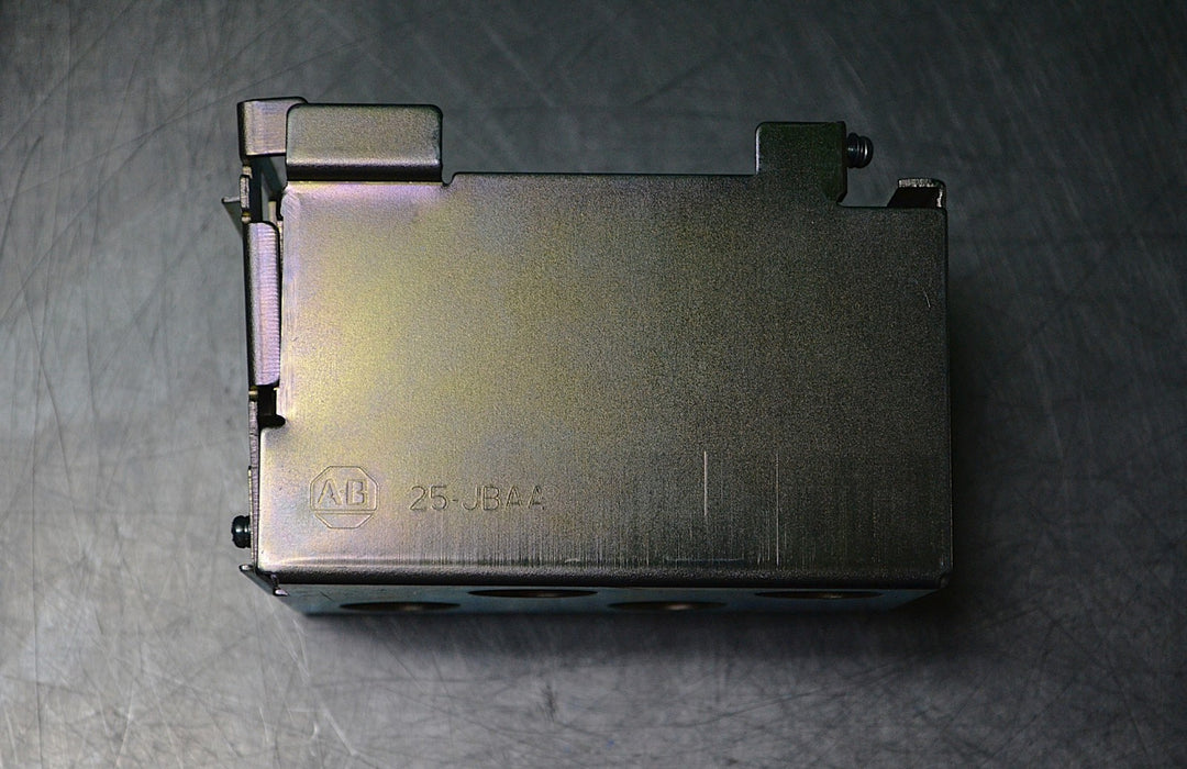 Allen-Bradley 34661523XXTL 25-JBAA Conduit Box Enclosure Conversion Kit (4-Port)