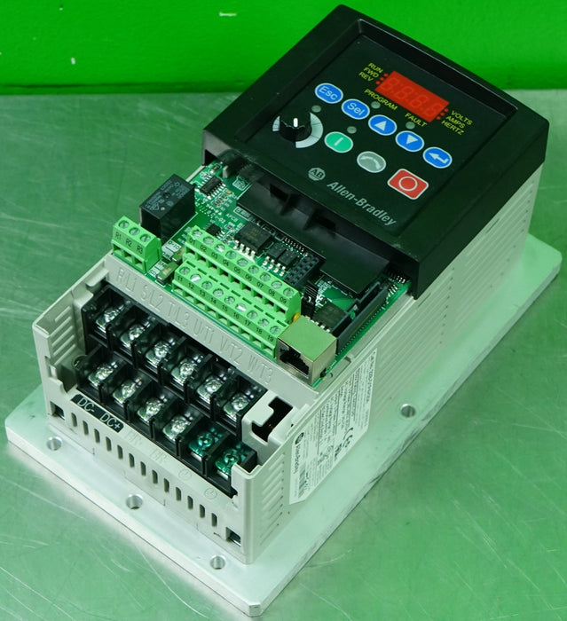 Allen-Bradley 22B-D1P4H204 PowerFlex 40 0.5HP Ser. A FRN: 6.01 Tested (No Cover)
